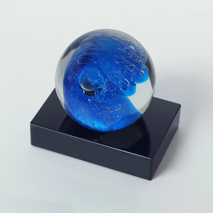 ลูกบอลแก้วคริสตัลสั่งทำรางวัลรางวัลด้วยเลเซอร์สลักลายคลื่นฟองฐานสีดำขัดเงาสำหรับตกแต่งบ้าน - Product Image 3