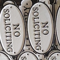 Señal de advertencia de placa decorativa de pared de valla de puerta delantera de Casa de hierro fundido minilalista sin solicitud