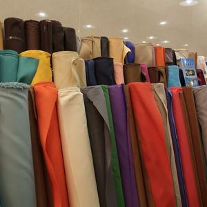Fournisseur de textiles : <span class=keywords><strong>Lot</strong></span> de tissus en polyester 100 % effet peau de pêche, <span class=keywords><strong>lot</strong></span> de tissus sergé en stock - Product Image 1