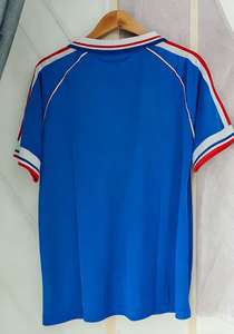 Großhandel Hochwertige Retro-Fußballtrikots Herren-Trainings-Fußballtrikot mit Individuellen Namen und Nummern Maillot De Foot für Französischer Fans - Product Image 2