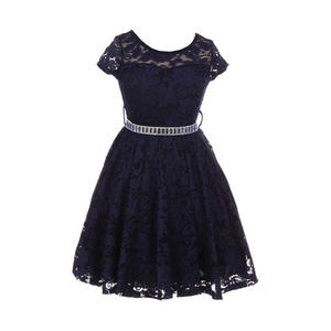 Robe Veloria Empressline LuxeFlow Silhouette avec des détails de courbes radieuses et un design féminin moderne et élégant - Product Image 1