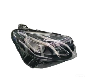 Phares avant et feux de jour LED Mercedes-Benz C200 12V 6000K avec clignotants, garantie de 2 ans, 8000 lumens - Product Image 1