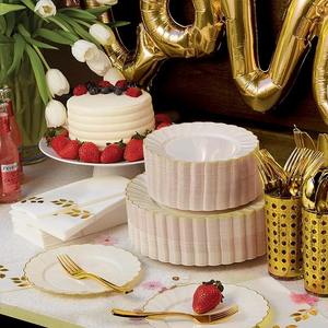 Assiettes jetables en plastique ivoire et or pour Pâques, avec bord festonné et finition dorée, pour dîner et dessert, robustes - Product Image 4