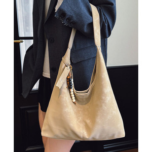 Sac hobo vintage en cuir PU souple de couleur unie avec doublure en polyester, grande capacité, sac à main à porter sous le bras, usage quotidien - Product Image 4