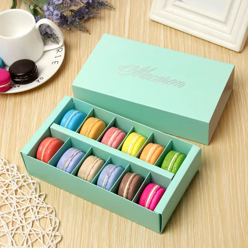 Scatola di Macaron pieghevole in carta di cartone con Logo personalizzato scatole di imballaggio per alimenti per amaretti in plastica trasparente creativa in PVC trasparente