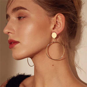Pendientes colgantes redondos huecos grandes exagerados a la moda, joyería geométrica, pendientes llamativos <span class=keywords><strong>para</strong></span> <span class=keywords><strong>mujer</strong></span>, <span class=keywords><strong>accesorios</strong></span> Punk creativos - Product Image 2