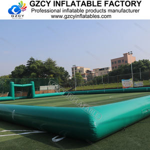 Grand terrain de football <span class=keywords><strong>gonflable</strong></span> en PVC avec savon à <span class=keywords><strong>eau</strong></span> pour le football, savon <span class=keywords><strong>gonflable</strong></span> à <span class=keywords><strong>louer</strong></span>, terrain de football, <span class=keywords><strong>jeux</strong></span> de sport gonflables - Product Image 6
