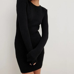 2024 nuovo Design Casual abito a costine a girocollo aderente <span class=keywords><strong>maniche</strong></span> <span class=keywords><strong>lunghe</strong></span> aperte sul retro Mini abito <span class=keywords><strong>nero</strong></span> da donna - Product Image 3