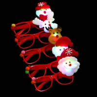 Montre LED clignotante en caoutchouc souple de Noël avec bracelet de Père Noël de dessin animé et bracelet lumineux de dessin animé, jouet pour enfants
