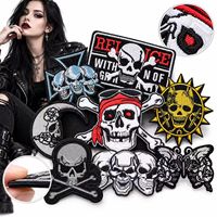 Patch brodé en gros, motifs Crâne, Gothic, Pirate, Os croisés, Papillon, Croissant de lune, thermocollant et à coudre