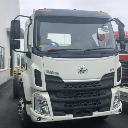 Dongfeng M5 4x2 terminal tractor truck with 380hp right hand drive /RHD Euro 3
