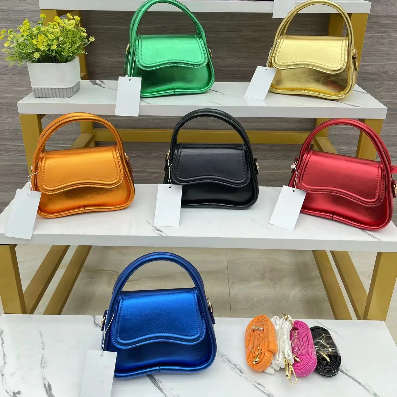 Popular 2023 Metallic Shiny Fashion Trendy Lady Cute Purse Handbag Women Leather Small Candy Handbag