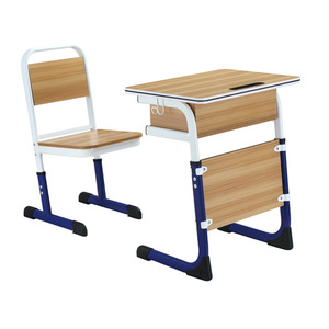 Conjunto de escritorio y silla escolar Masao, ajustable en altura, de madera, para uso en el aula. - Product Image 2