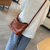 Tas Selempang Kulit Sapi Asli Vintage Wanita, Tas Kurir Kulit Nabati Logo Kustom, Tas Tote Kapasitas Besar
