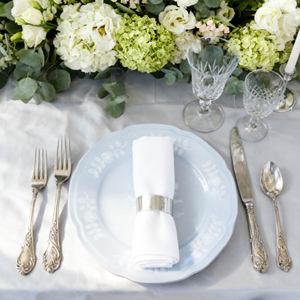 Assiettes de présentation de mariage en porcelaine fine, motif floral bleu vintage, style jardin printanier, de luxe, décoratives, vente en gros - Product Image 6