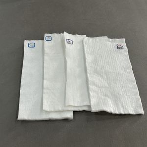 Rouleaux de tissu géotextile en plastique PET écologique matériau de construction de mur de soutènement en fibres non tissées et stables - Product Image 1