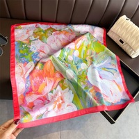 Foulard carré en satin de soie premium pour femme, bandana d'été très tendance, personnalisable OEM/ODM, bandana carré en satin soyeux pour femme