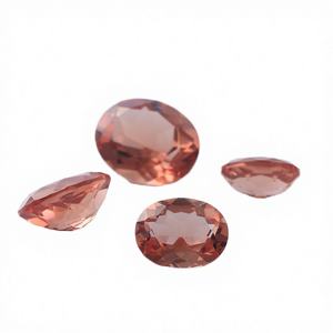 Pierres synthétiques ovales traitées thermiquement en verre à changement de couleur créées en laboratoire pour bijoux - Product Image 2