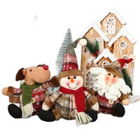 Poupée en peluche Père Noël à carreaux nordiques, figurine artisanale en tartan rouge, gnome de Noël assis, décoration de table de Noël, style vintage