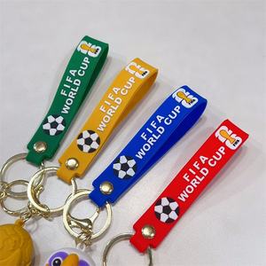 تصميم جديد لعام 2026 لزينة السيارات وسلاسل المفاتيح للمشجعين وكرة القدم العالمية، سلسلة مفاتيح مطاطية بالجملة - Product Image 5