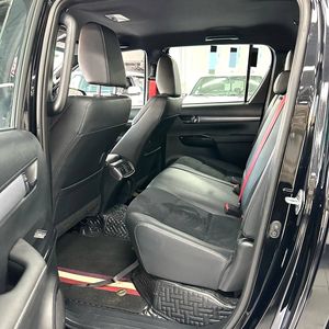 Toyota Hilux 2.8T <span class=keywords><strong>Diésel</strong></span> 2022, Camioneta Automática con Volante a la Izquierda, Vehículo Usado para Exportación - Product Image 5