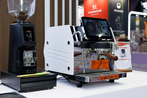 เครื่องชงกาแฟเชิงพาณิชย์ Cafe S480 One พร้อมปั๊มแม่เหล็ก หน้าจอสัมผัส 10.1 นิ้ว ประสิทธิภาพสูง ทำฟองนมอัตโนมัติ Cafe S480 - Product Image 1
