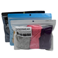 Bolsa de ropa personalizada con impresión y cierre de cremallera superior plano.