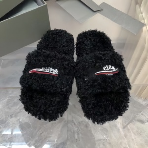 Pantuflas Bordadas de Marca para Mujer, Modernas y a la Moda, de Felpa Suave y Esponjosa, con Punta Abierta - Product Image 1