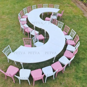 Juego de Mesas de Lujo para Fiestas Infantiles con Cubierta de Vidrio en Acero Inoxidable Dorado Premium y Diseño Modular Serpentino Redondo para Eventos - Product Image 1