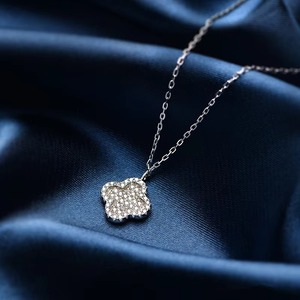 Collar con Colgante de Trébol de Cuatro Hojas en <span class=keywords><strong>Plata</strong></span> de Ley S925 Chapado en Oro de 14K, Listo para Enviar, Joyería al por Mayor para Mujer - Product Image 2