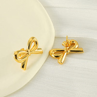 Boucles d'oreilles clous en forme de nœud ouvert en acier inoxydable 304 plaqué or 18 carats par placage sous vide, 20x13mm, nœud ruban uni, clous dorés, bijoux coquette mignons