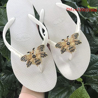 Nouveauté 2024 : Breloques de chaussures en forme de double cygne rose, ornées de cristaux et de diamants, pour sandales, boucles de chaussures et sabots