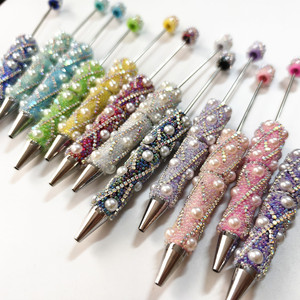Luxe handgemaakte parelpen met diamanten, kralen en strass steentjes, soepel schrijvende balpen, DIY accessoires. - Product Image 4