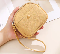 Dompet Koin Mini Kulit PU dengan Tali Pergelangan Tangan, Dompet Kartu Tipis dengan Ritsleting dan Kantong Snap, Grosir Logo Kustom Hadiah untuk Wanita