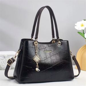 Sac à main pour femme en cuir de bonne qualité, léger et durable, grande capacité, idéal pour les voyages quotidiens, les sorties en plein air, les affaires, fermeture éclair, polyester - Product Image 6