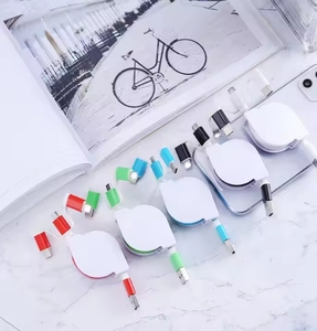 Cable de Carga Retráctil 3 en 1 con Logotipo Personalizado, Regalo para Teléfono - Product Image 2