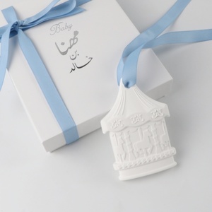 FinRu, ambientador colgante personalizado para armario de coche, difusor de fragancia de aceite esencial de flor de porcelana de cerámica perfumada - Product Image 4