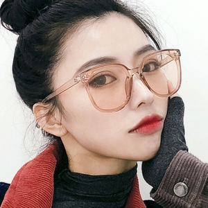 Cina <span class=keywords><strong>Occhiali</strong></span> <span class=keywords><strong>Da</strong></span> <span class=keywords><strong>Sole</strong></span> Produttori di UV400 <span class=keywords><strong>Occhiali</strong></span> <span class=keywords><strong>Da</strong></span> <span class=keywords><strong>Sole</strong></span> di Modo Classico Delle Donne del Ribattino Femminile <span class=keywords><strong>Occhiali</strong></span> <span class=keywords><strong>Da</strong></span> <span class=keywords><strong>Sole</strong></span> - Product Image 3
