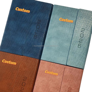 Envíe sus archivos de diseño gráfico, bolígrafos personalizados, diario de cuero con tapa dura tamaño A4, <span class=keywords><strong>agenda</strong></span> 2026 con una página <span class=keywords><strong>por</strong></span> día, planificador con pestañas mensuales - Product Image 3