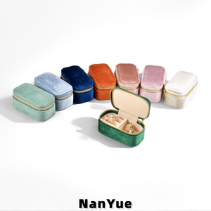 Neue Mini Luxus Reißverschluss-Schmuckbox mit Eigenem Logo Tragbare Schmuckaufbewahrungsbox Schmuck-Geschenkbox für Halsketten Ringe Ohrringe - Product Image 5