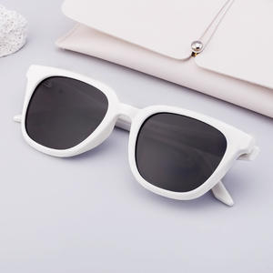 Nuevas Gafas de Sol Polarizadas con Diseño de Ojo de Gato para Mujer, Protección UV400, Lentes TAC, Montura Cuadrada, para Conducir al Aire Libre - Product Image 5