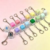 1 pièce Mini Clavier Jouet Anti-stress Lumineux LED 13 Couleurs Boutons Amusants Anti-stress Porte-clés Portable