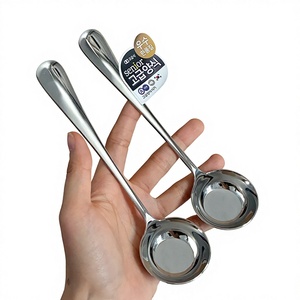Cuchara <span class=keywords><strong>de</strong></span> Acero Inoxidable con Fondo Plano, Estilo Moderno y Minimalista, Acabado Espejo, para Uso Comercial y Doméstico, para Fideos - Product Image 1