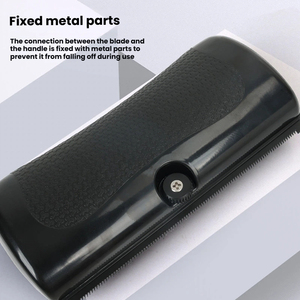 Peigne en acier inoxydable pour le nettoyage et le toilettage des chiens et des chats, outil pour enlever les poils flottants des chiots et des animaux de compagnie - Product Image 4