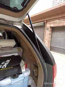 מותאם kia sportage 2006 לרוץ תא מטען מוט הידראולי דגם דלת תא המטען אחורי חלון תמיכה מוט גז אביב. - Product Image 5