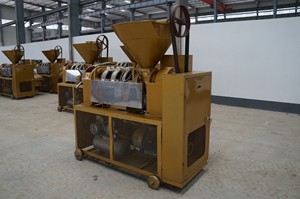 Machine d'extraction à froid et à chaud Guangxin YZLXQ140 pour l'usine <span class=keywords><strong>de</strong></span> fabrication d'arachides, <span class=keywords><strong>de</strong></span> soja, <span class=keywords><strong>de</strong></span> graines <span class=keywords><strong>de</strong></span> <span class=keywords><strong>tournesol</strong></span>, <span class=keywords><strong>de</strong></span> lin et <span class=keywords><strong>de</strong></span> noix - Product Image 4