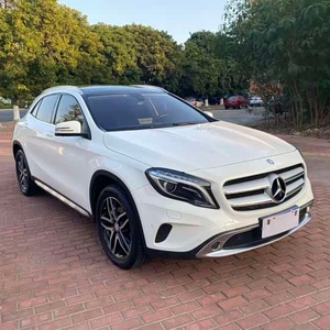 <span class=keywords><strong>Mercedes</strong></span>-Benz <span class=keywords><strong>GLA</strong></span> 2016 <span class=keywords><strong>GLA</strong></span> 200 Version Fashion Luxe, Voiture d'occasion très populaire et la plus vendue, cuir foncé, R18, automatique - Product Image 3