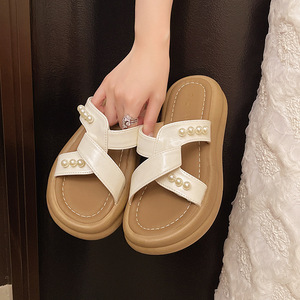 Sandales d'été style plage, mode américaine, multifonctionnelles, à semelle épaisse et bout ouvert, avec amorti, pour femmes, fabriquées avec des matériaux confortables - Product Image 3