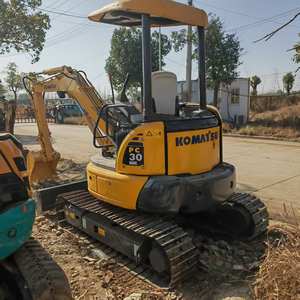Excavadora Komatsu Pc30 de 5 Toneladas, Usada, Original, Fabricada en Japón, con Motor en Buen Estado, en Venta - Product Image 1