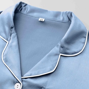 Conjunto de Pijama de Verão em Cetim Sólido e Respirável para Mulheres - Camisa de Manga Curta com Botões e Shorts, Roupas de Loungewear Luxuosas e Sedosas - Product Image 3